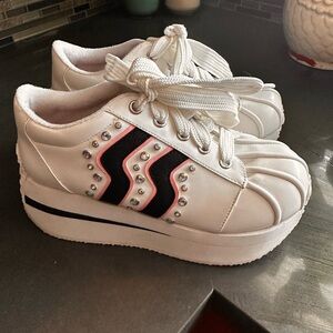 Dollskill x Bratz platform shoes.